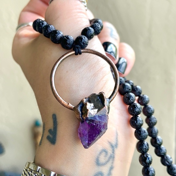 Genuine amethyst crystal stone bead lava necklace - Picture 2 of 16